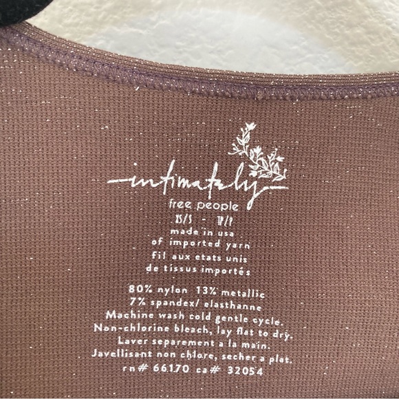 Free People Seamless Plunge V-Neck Sparkle Top Size XS / S B1 - Picture 7 of 7